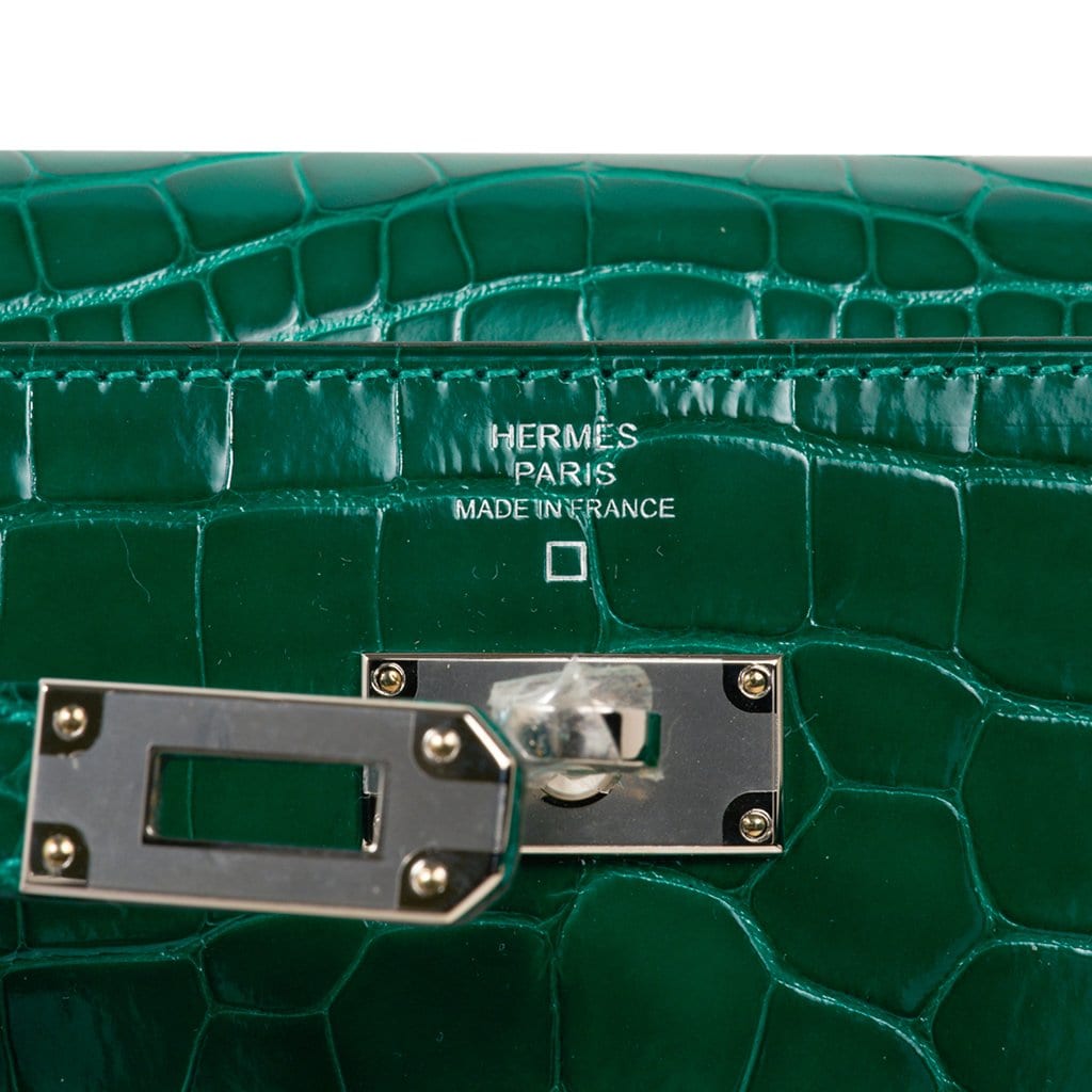 Hermes Kelly Classic Wallet / Clutch Emerald Matte Alligator