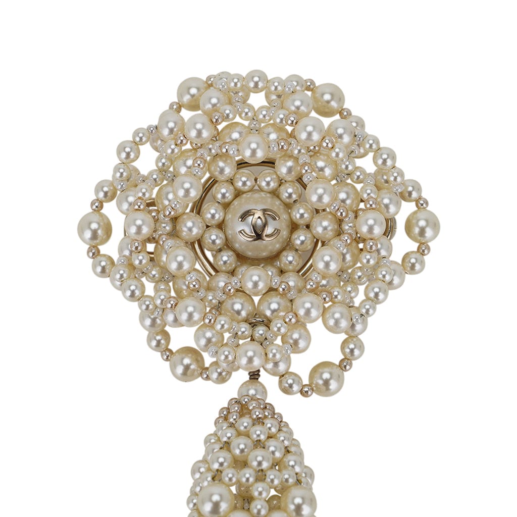 Chanel Brooch 2015 Fresh Water Pearl Abstract Camelia