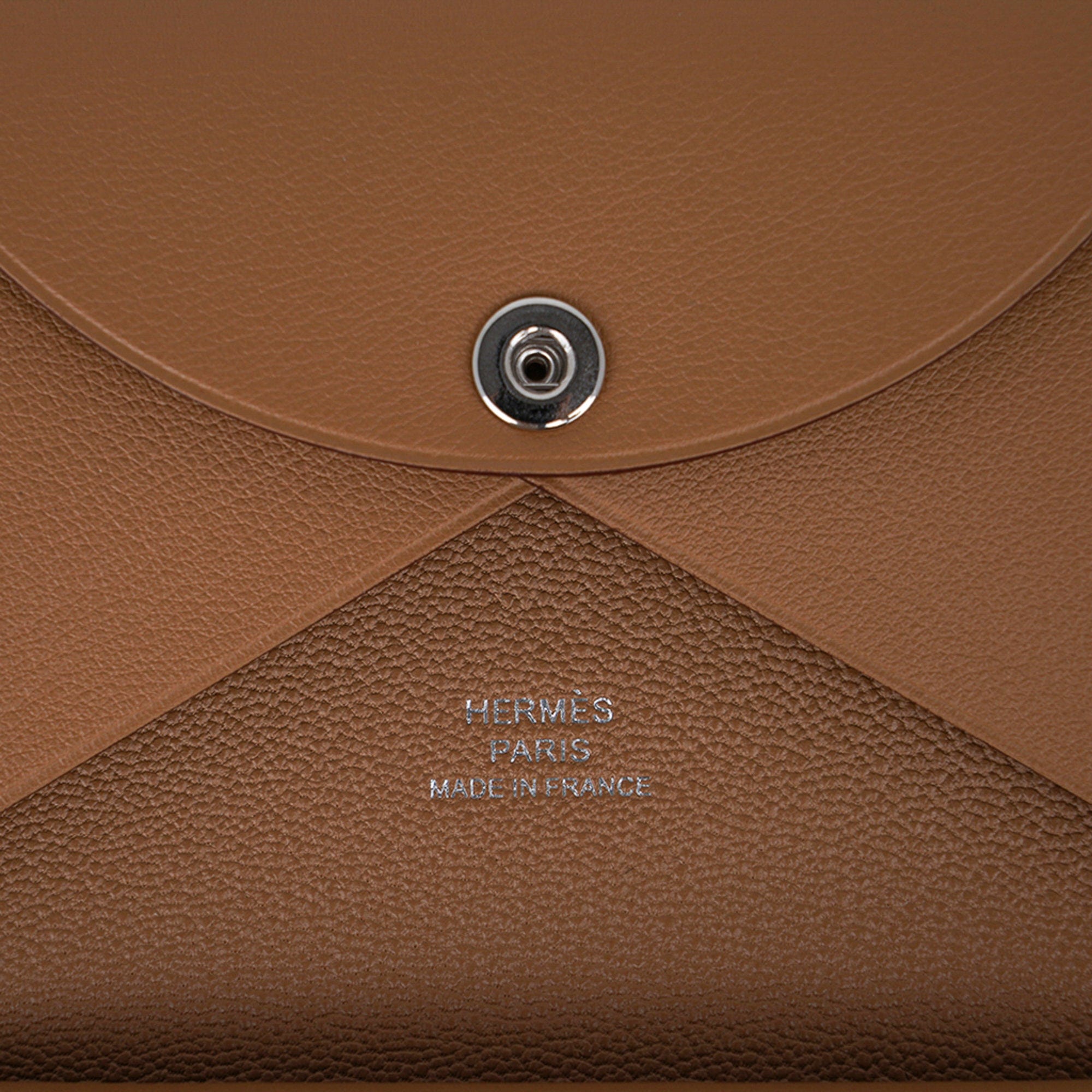 Hermes Calvi Duo Card Holder Trefle Biscuit / Blanc Swift Leather New –  Mightychic