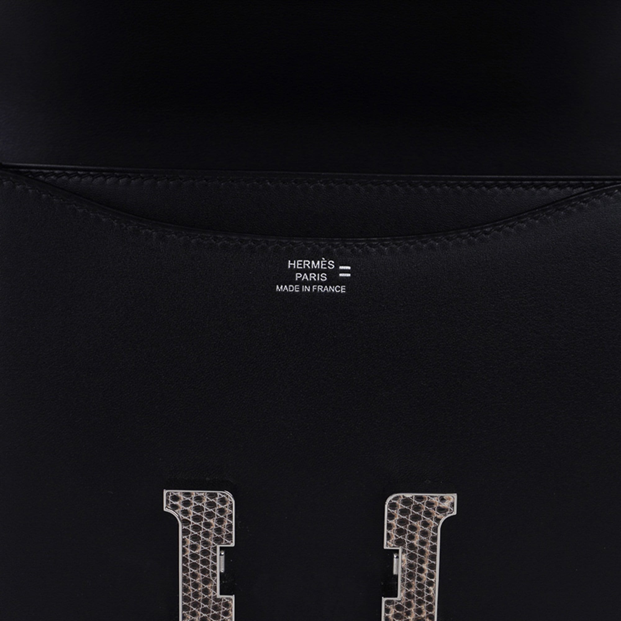 Hermès Constance 18 Mini Black Noir Matte Alligator with Lizard Buckle