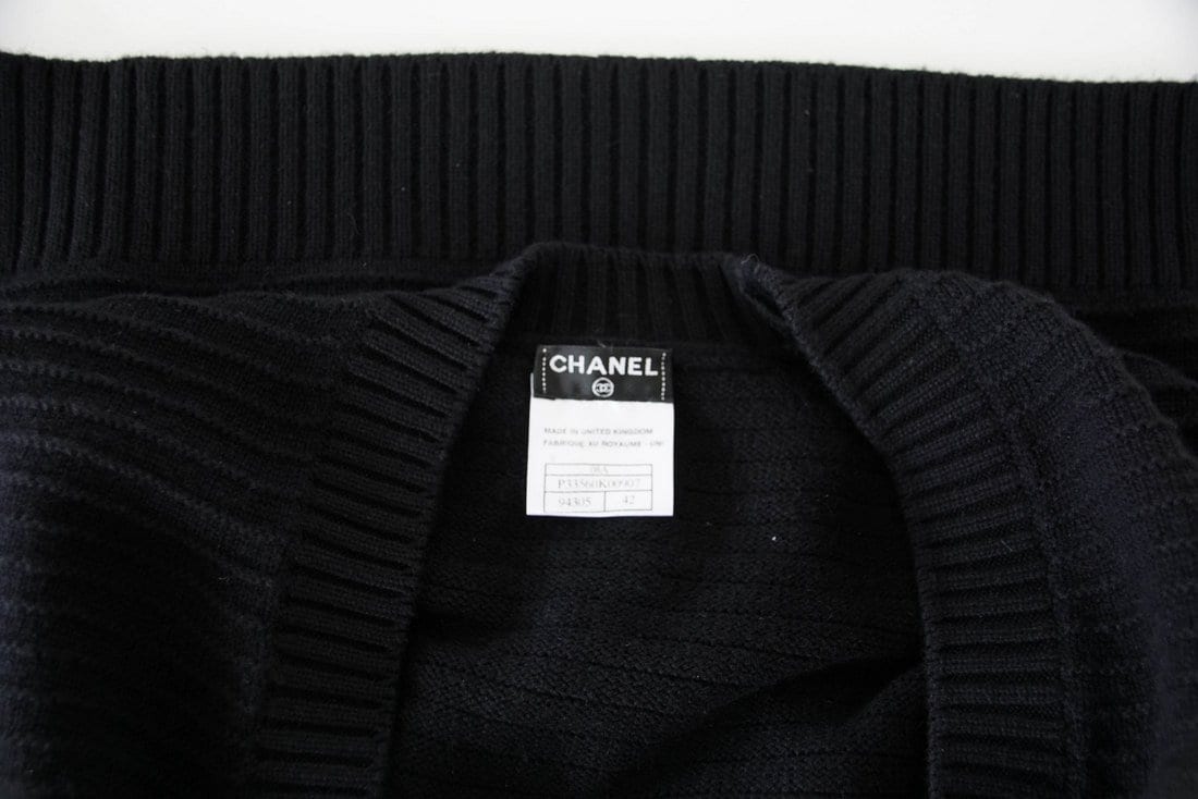 Chanel 08A Sweater Cardigan Long Black Cashmere 42 / 8 - mightychic