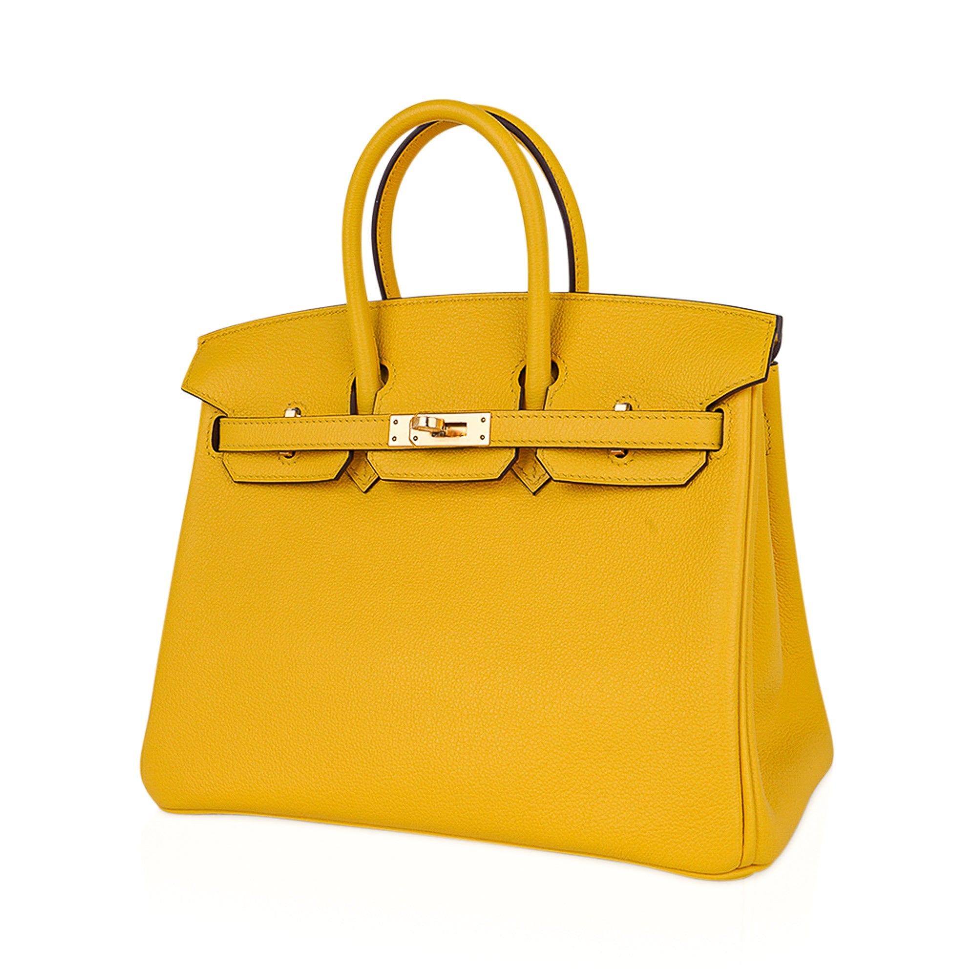 HERMÈS Kelly 25 handbag in Jaune de Naples Swift leather with