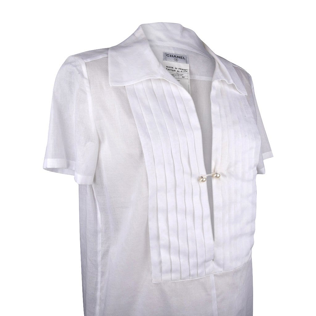 Chanel 04c Top White Cotton Tuxedo Pleating Detail Pearl Buttons 42 / 8