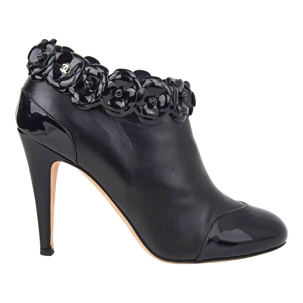 NEW CHANEL SHOES SANDALS CAMELIA HEEL QUILTED 37 BLACK LEATHER SHOES  ref.728570 - Joli Closet