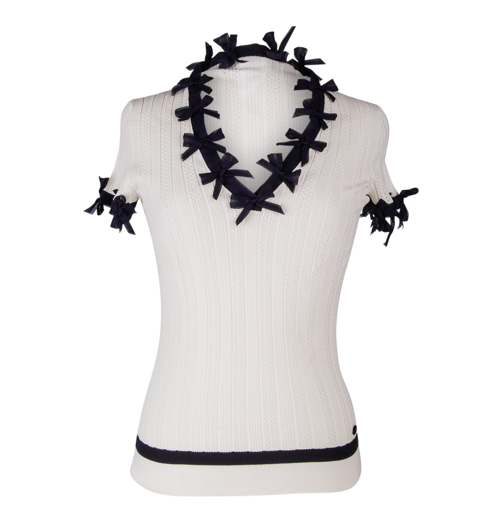 Chanel 06P Top Winter White Knit Dark Navy Bows 44 fits 8 – Mightychic