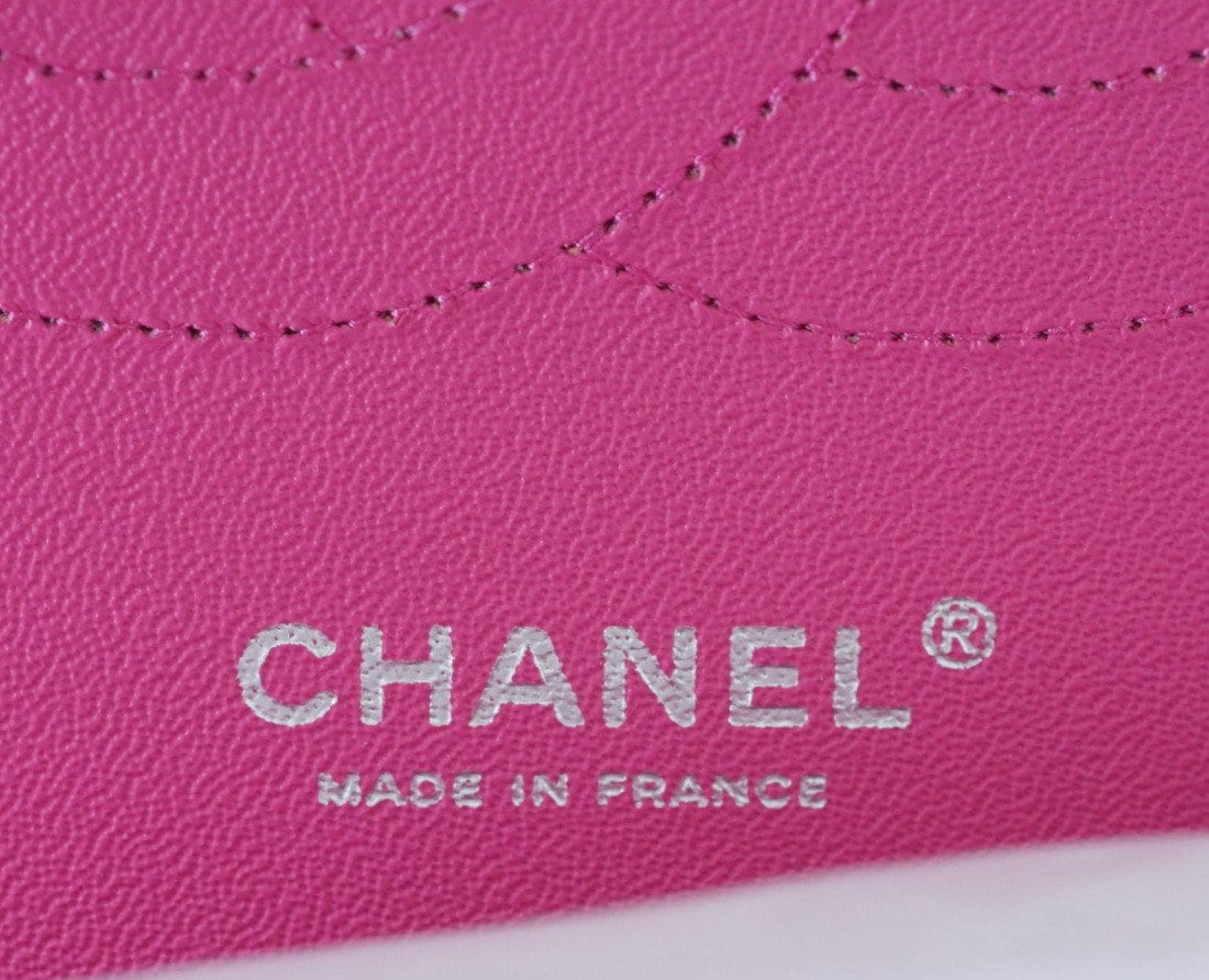 Chanel Jumbo bag hot pink  Pink bags outfit, Hot pink bag, Hot