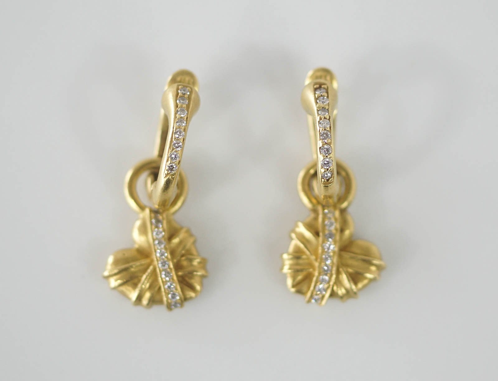 Barry Kieselstein-Cord Earrings Drop Heart 18K Gold Signature Green Gold - mightychic