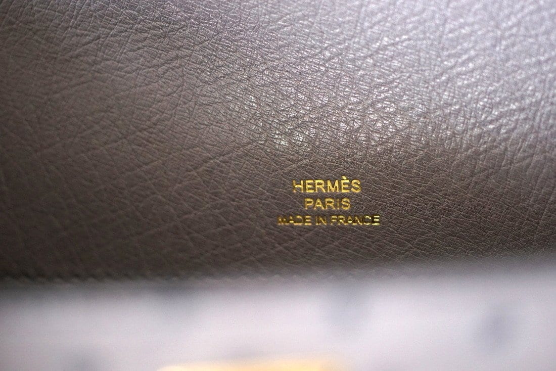 Hermès Kelly Pochette Mykonos Ostrich Gold Hardware GHW