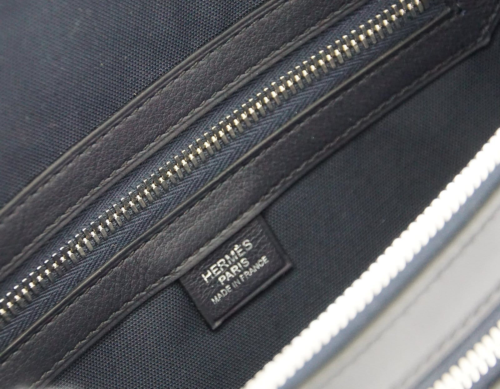 Hermes Cityslide Cross PM Men'sTaurillon Cristobal Leather Black Limited  Edition at 1stDibs