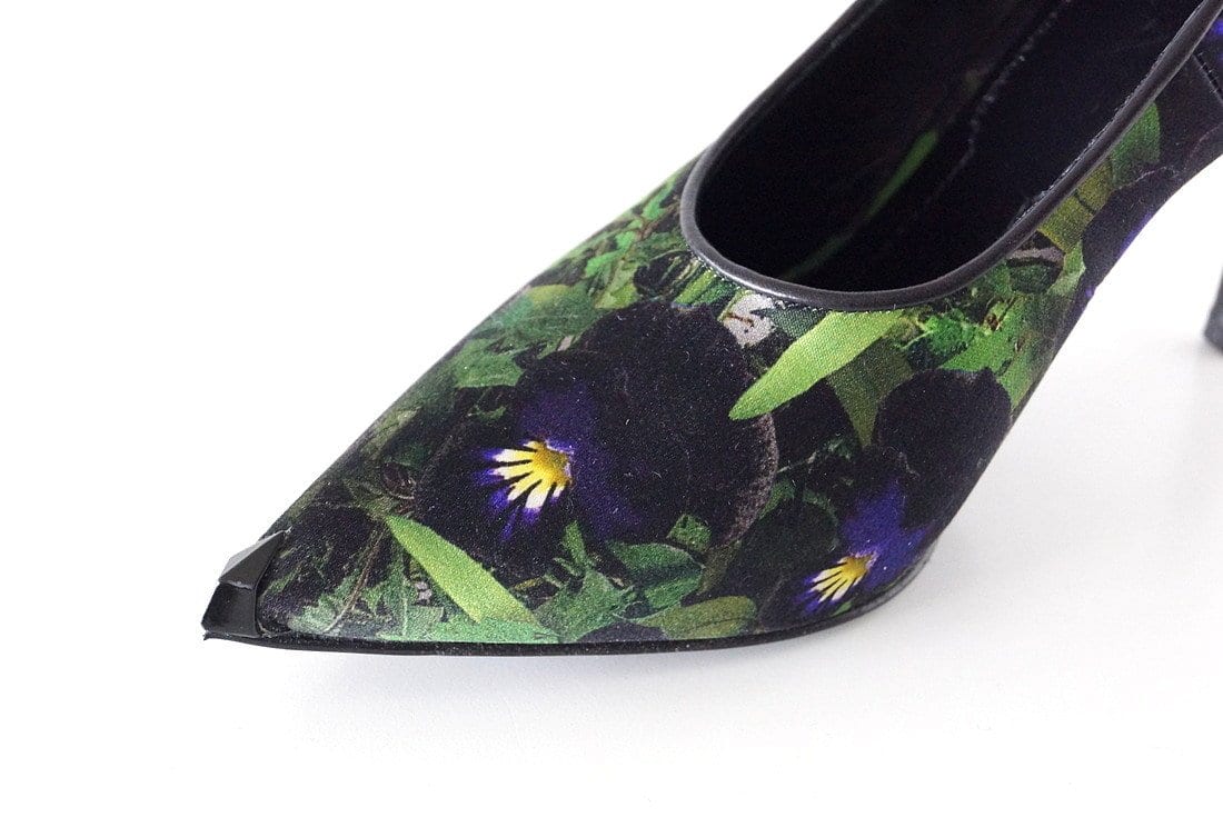 Givenchy Shoe Lush Exotic Textile Print Pump 38.5 / 8.5 - mightychic