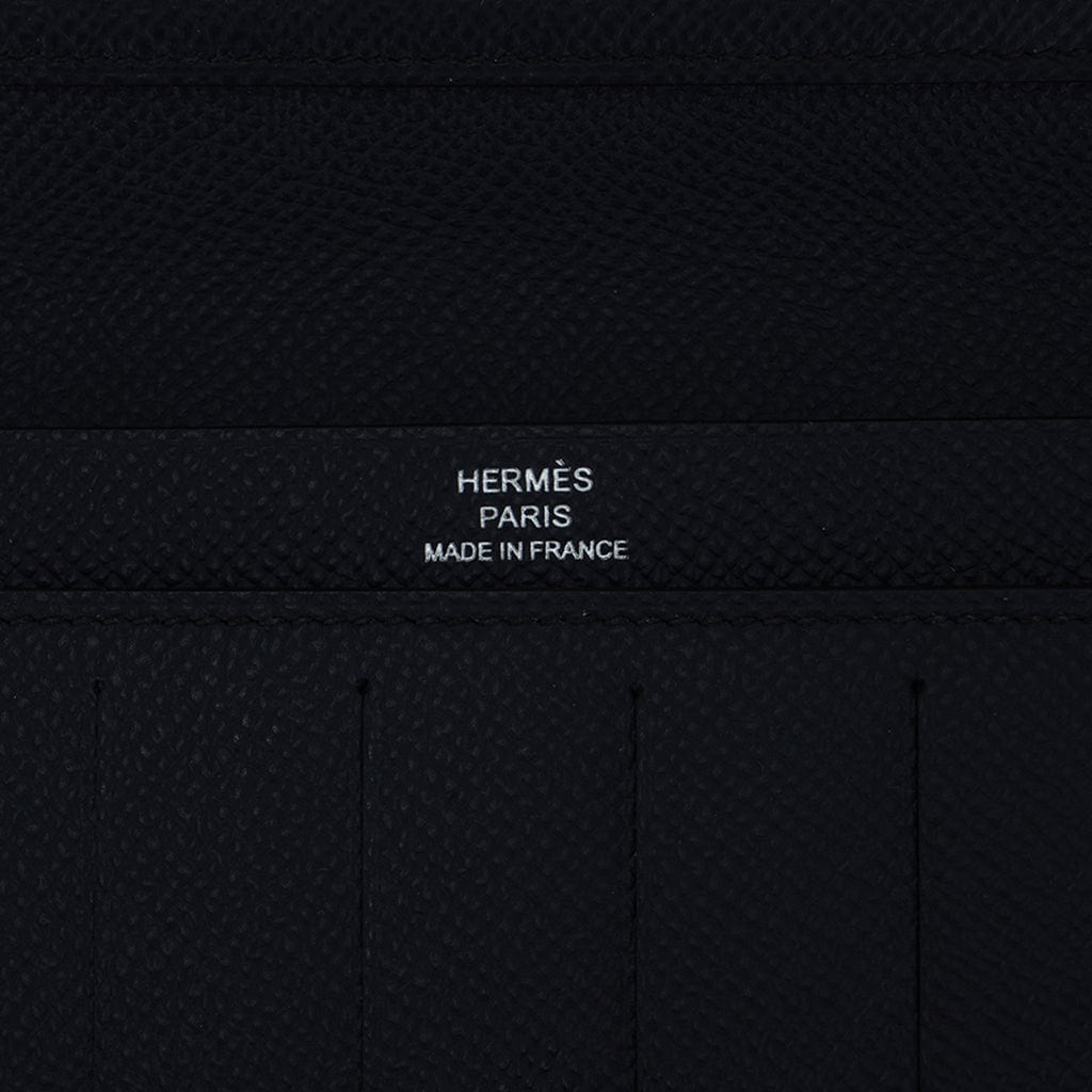 Hermes Citizen Twill Card Holder Black w ''Chevral Surprise'' Silk Lin –  LuxuryPromise