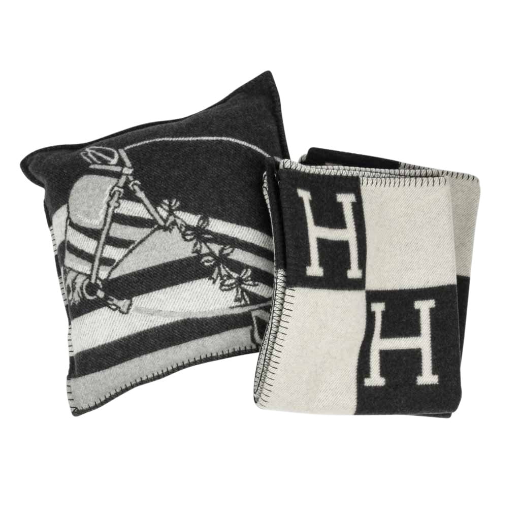 Hermes  Blanket Avalon Signature H Ecru and Potiron Throw Blanket– TC