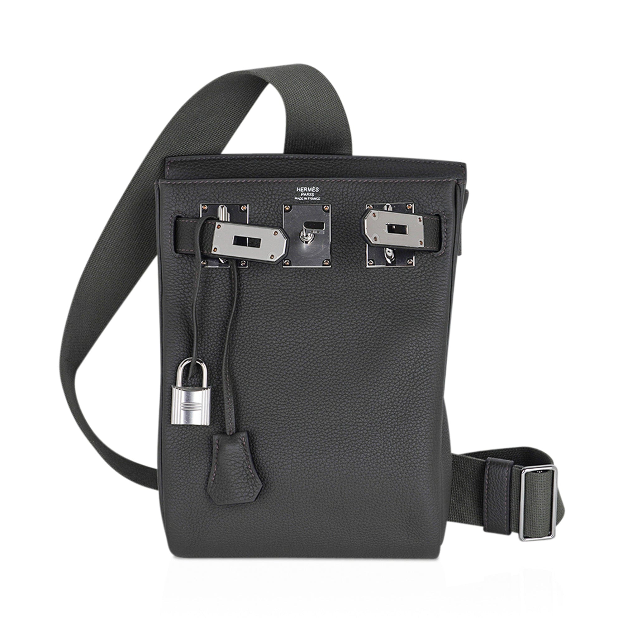 Hermes Hac a Dos PM Backpack Men's Bag Vert de Gris Togo Palladium Hardware