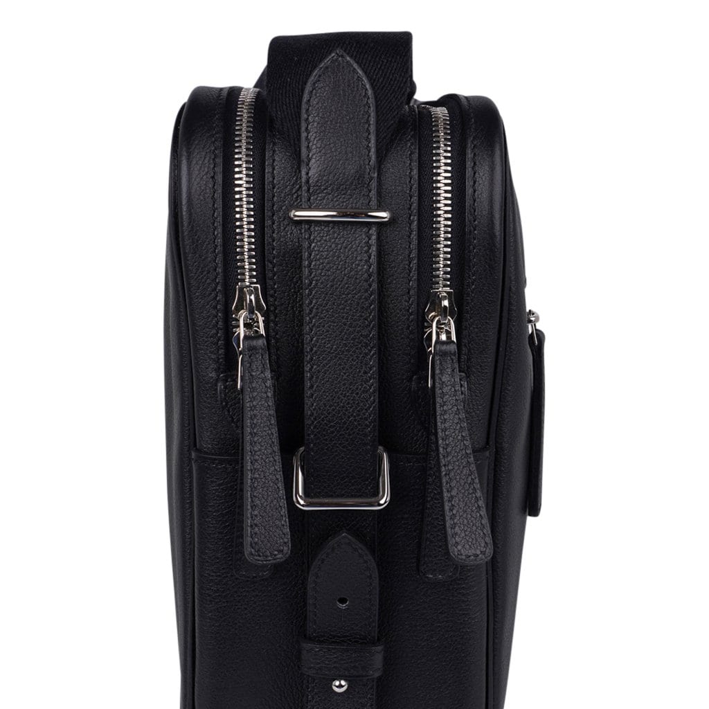 Hermes Hebdo Reporter Messenger Bag Black Evergrain Palladium New –  Mightychic