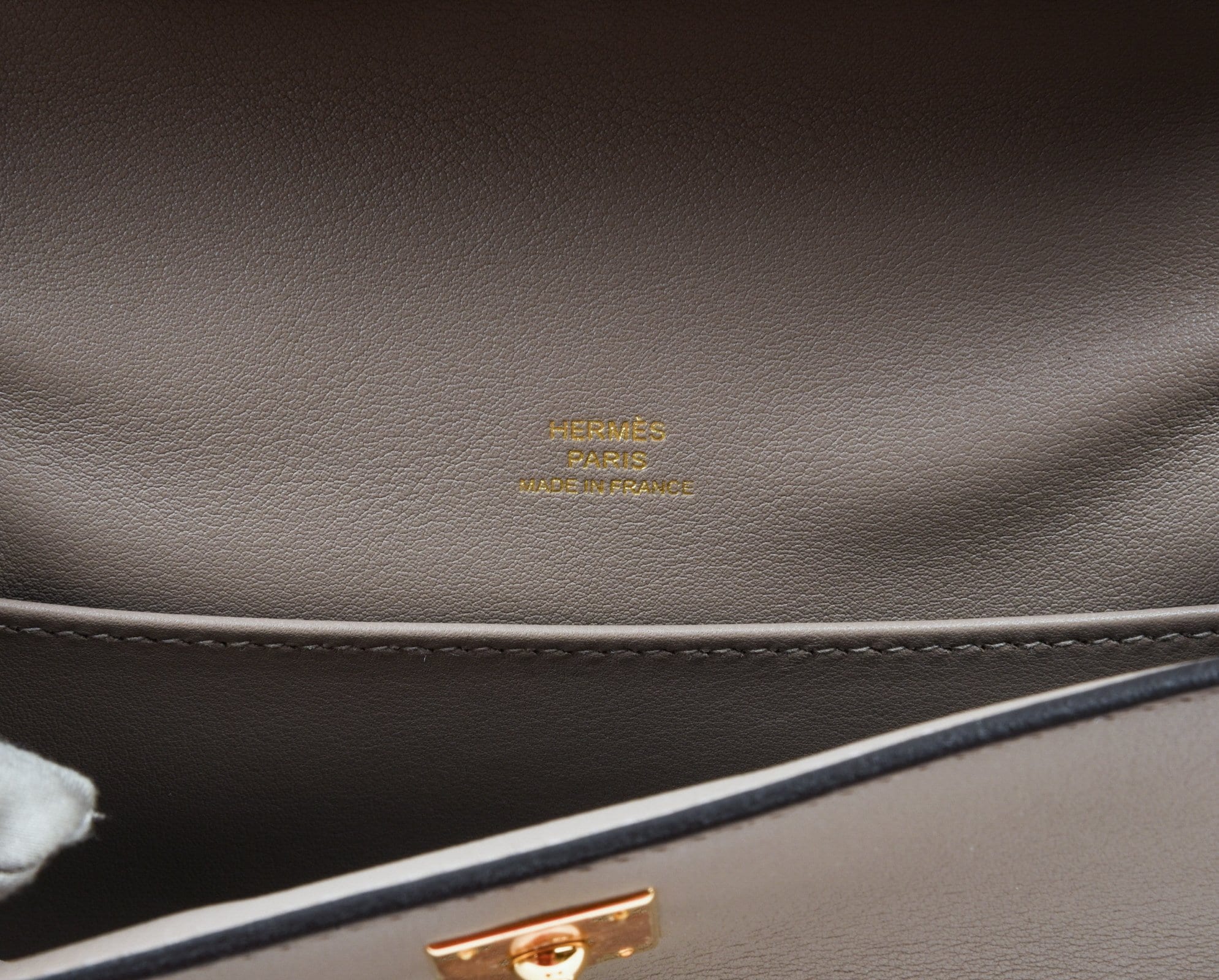 Hermes Kelly Pochette Gris Meyer Swift Gold Hardware – Madison Avenue  Couture