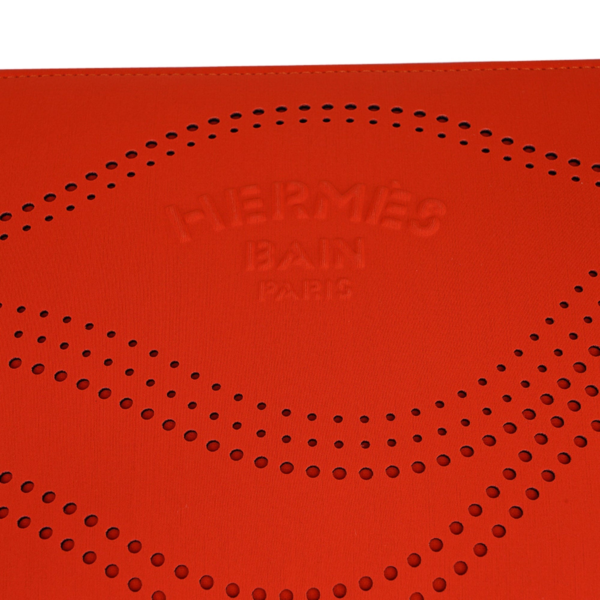 Shop HERMES 2021-22FW Neobain waves case, medium model (H103405M