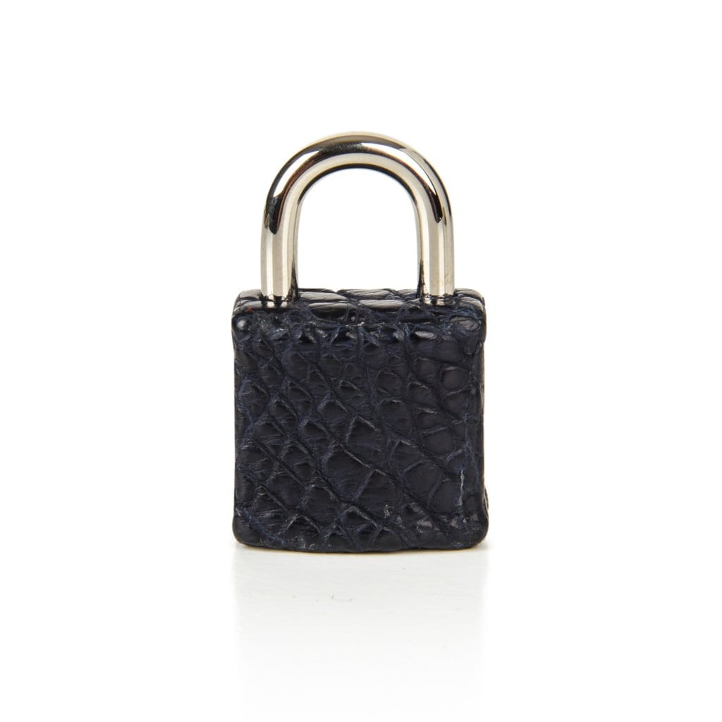 Hermès Rose Texas Clémence Picotin Lock 22