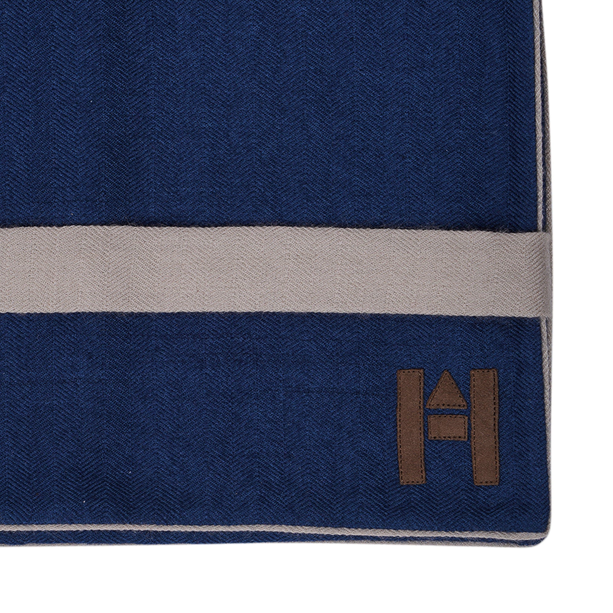 Hermes Traveler with Case Blanket Blue / Cream Cashmere