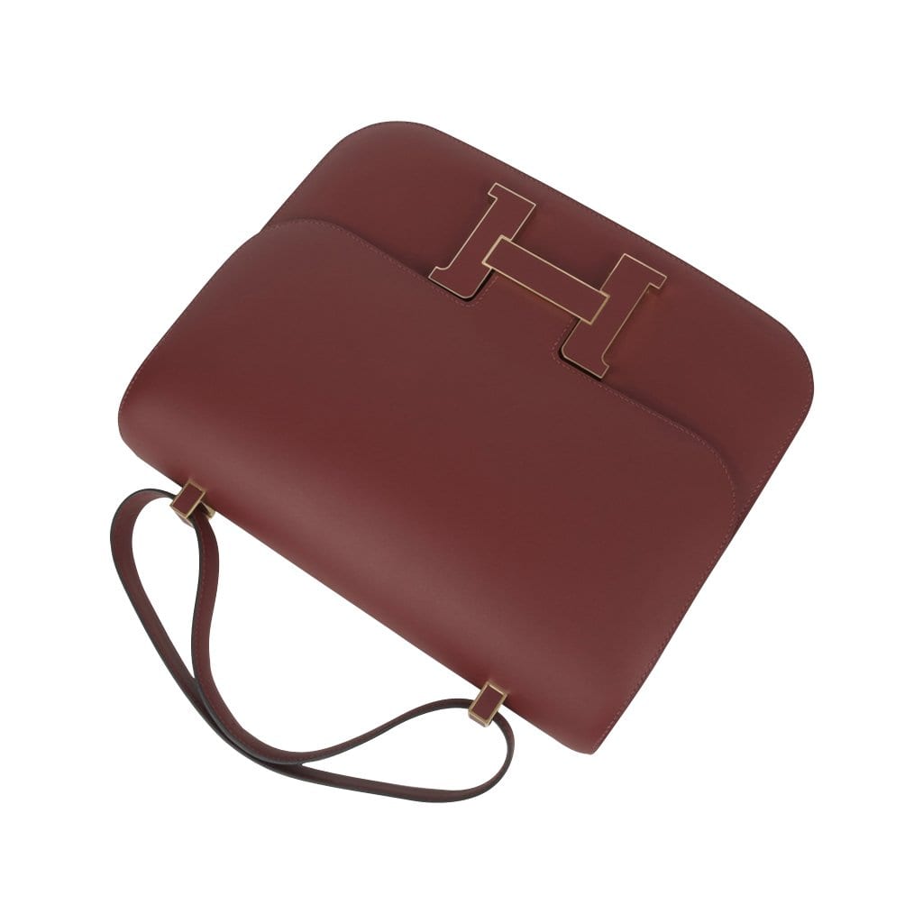 Constance leather handbag Hermès Burgundy in Leather - 34826847