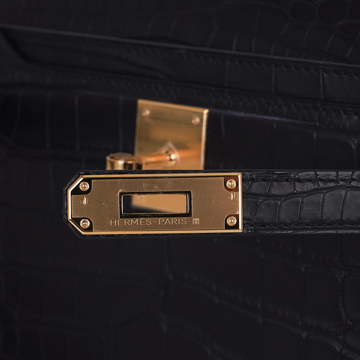 Hermes Black Evergrain Kelly Depeches Pouch 25 Gold Hardware