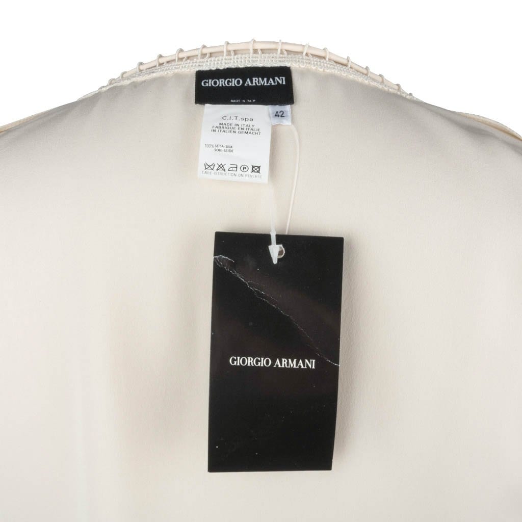 Giorgio Armani Top Wrap Winter White Elegant Simplicity  44 / 8 nwt