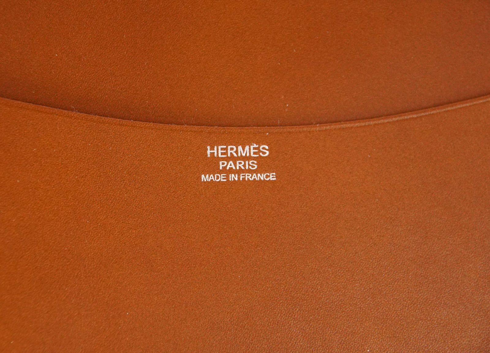 Hermes Barenia Leather White Topstitch Agenda Cover - mightychic