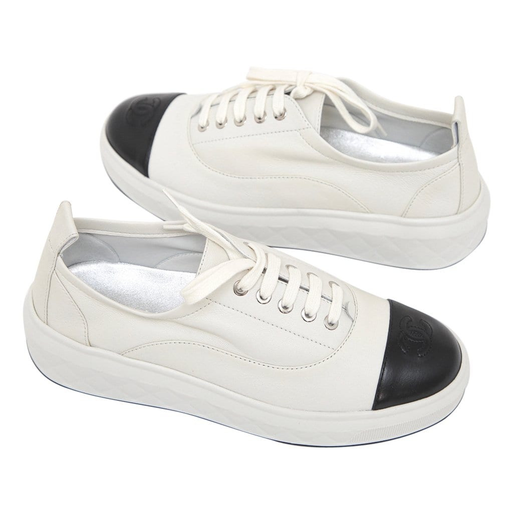 suffix spor tung Chanel Sneakers White Leather w/ Black Leather CC To Cap 38 / 8 New w/ –  Mightychic