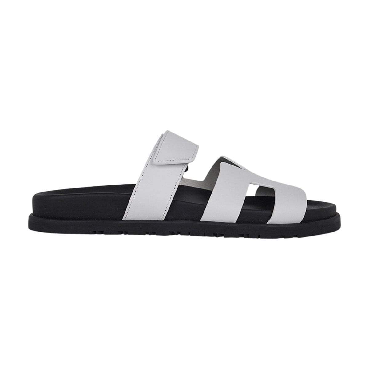 Hermès Chypre Sandal White Calfskin Size 40.5 Limited Edition